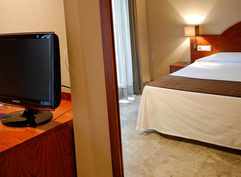 Torico Plaza Hotel 3*